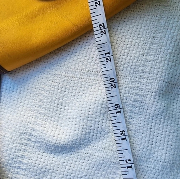 Vera Pelle Mustard Leather Crossbody‎ - Picture 6 of 13